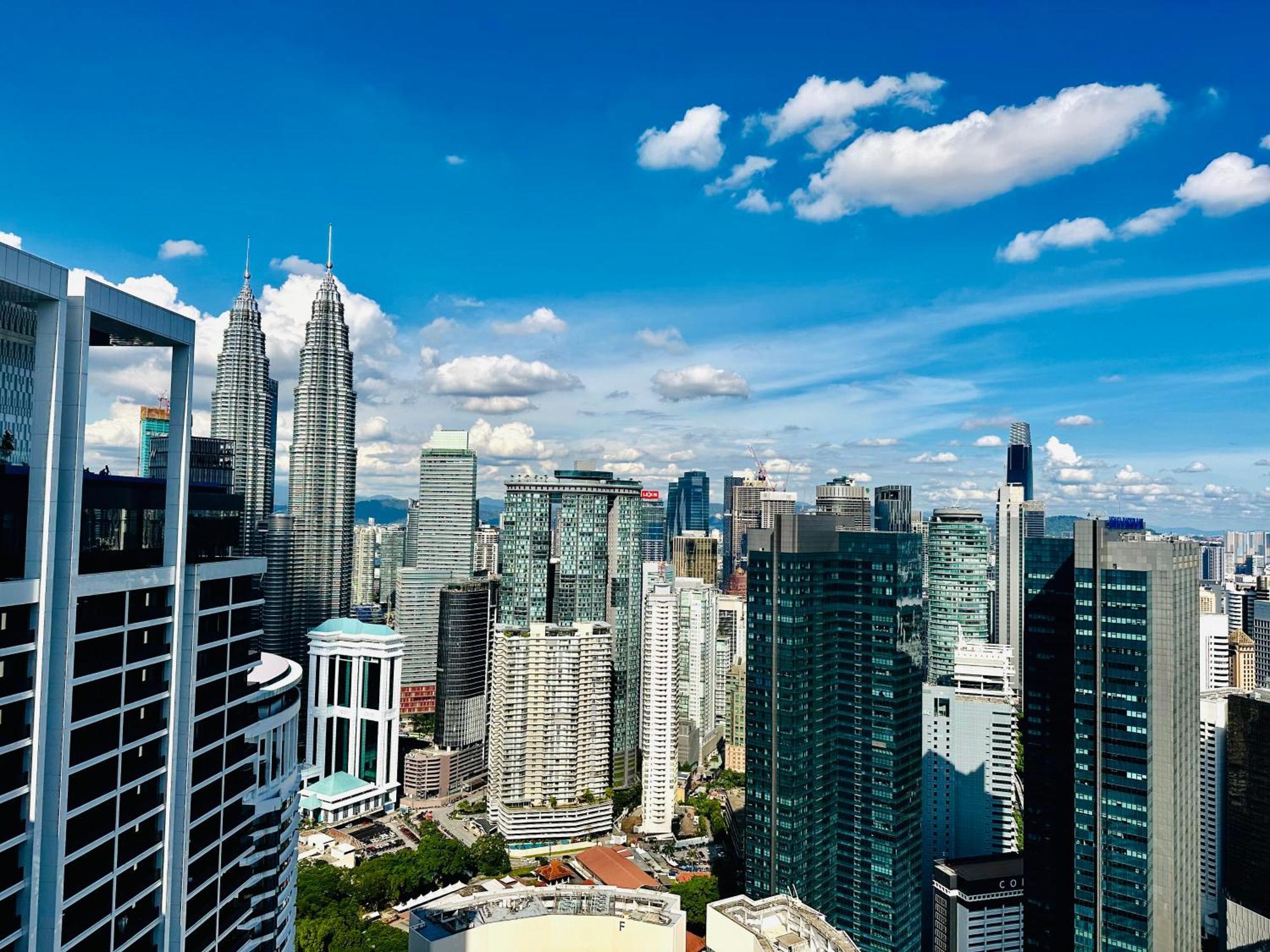 The Platinum Kuala Lumpur By Cozy White Lägenhet Exteriör bild