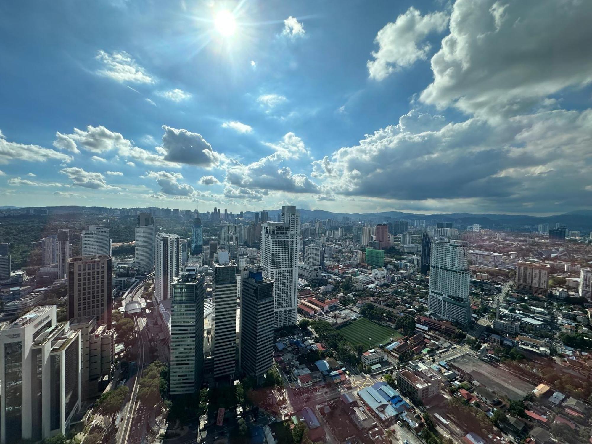 The Platinum Kuala Lumpur By Cozy White Lägenhet Exteriör bild